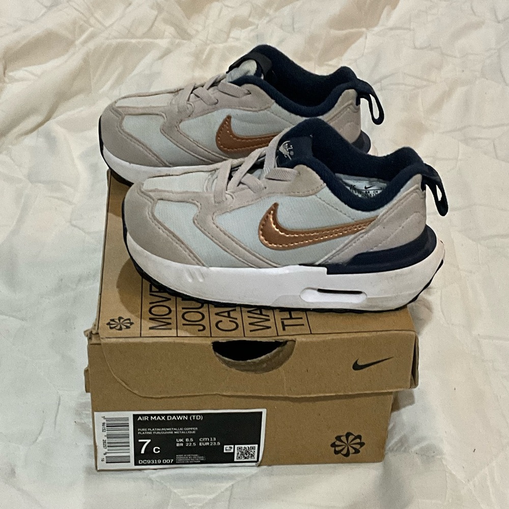Nike Kids Sneakers - Gray and Brown